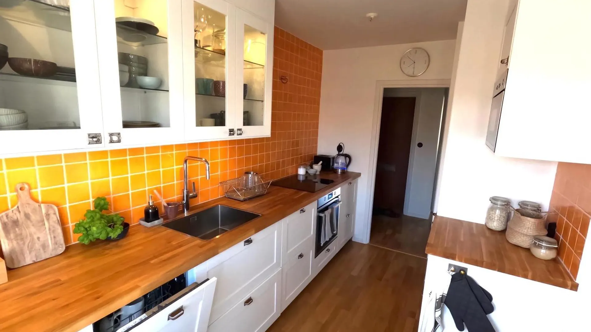 Mysig Och Lung Laegenhet Med Balkong Naera Stockholm! Apartment Stockholm