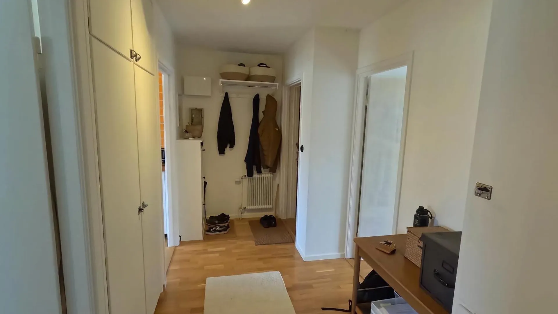 Mysig Och Lung Laegenhet Med Balkong Naera Stockholm! Apartment  Stockholm